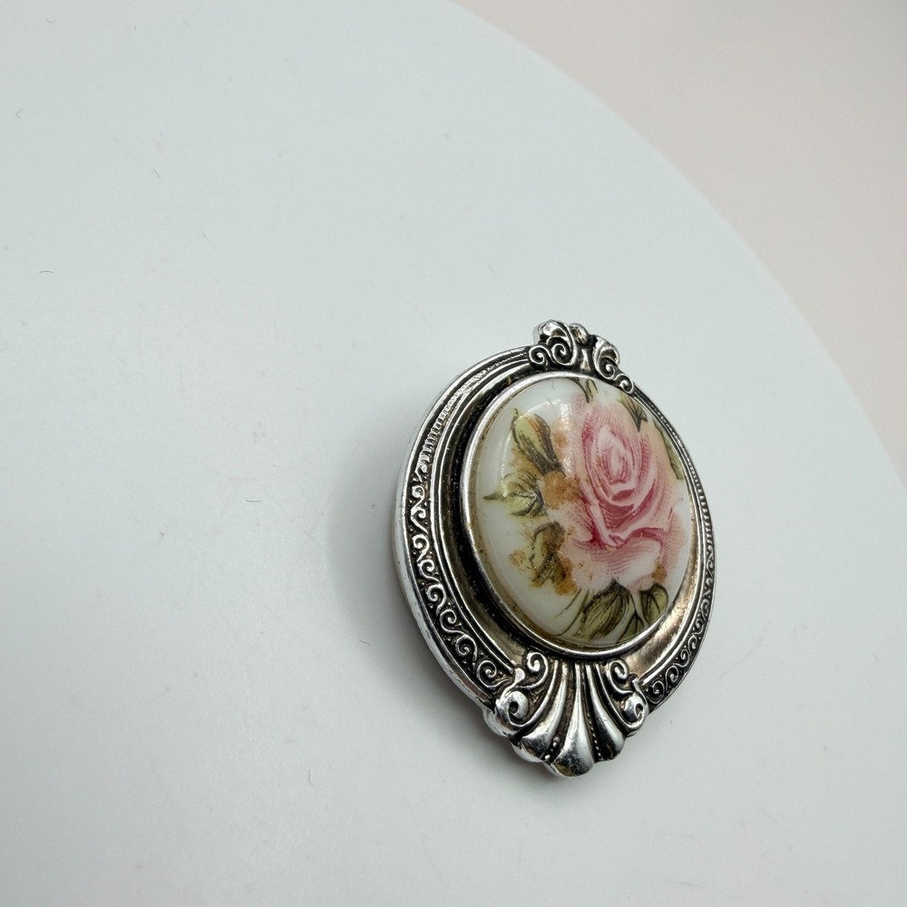 Vintage 80s SilverTone Scarf Clip Pink Rose Floral Glass Cabochon Boho Accessory - Picture 5 of 8